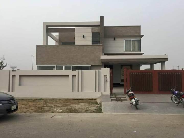 Plot hi plot noida extn with loan
