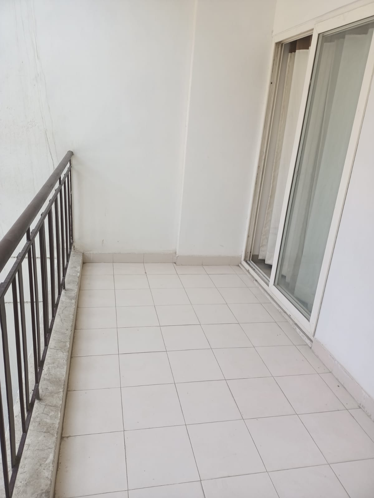 2 BHK Residential Flat For Sale in La Palacia, Greater Noida West