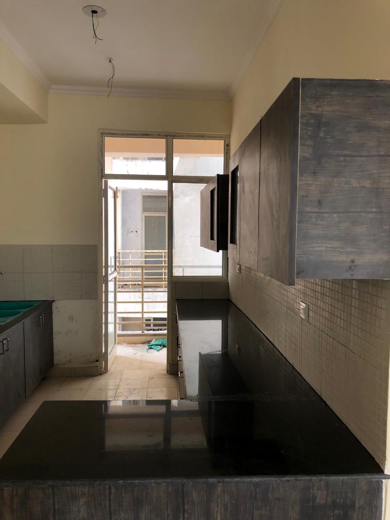 Gaur City 2 , 11th Avanue 3BHK 