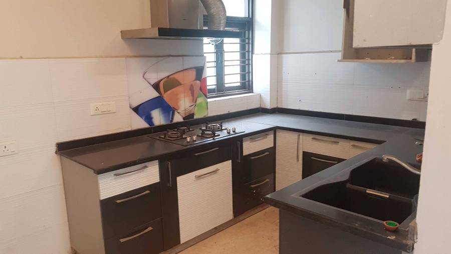 3 BHK BUILDER FLOOR IN KIRTI NAGAR
