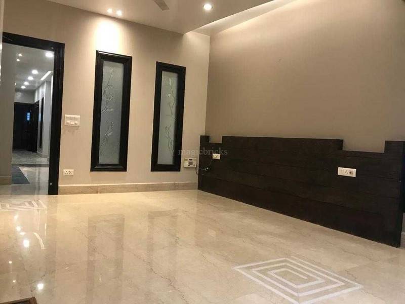 3 BHK BUILDER FLOOR IN KIRTI NAGAR