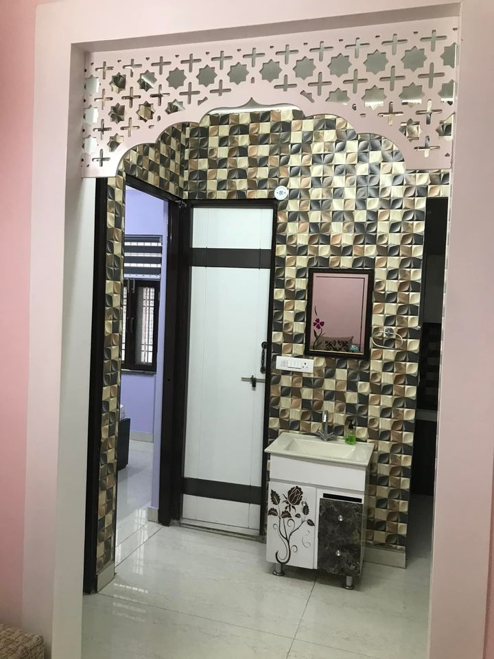 GROUND FLOOR FOR SALE IN ROHINI SECTOR 8