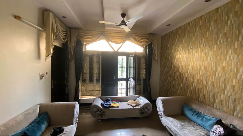 3BHK Flat for sale in Vikaspuri