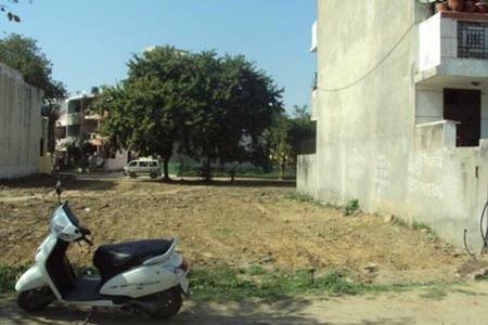 173 SQRD PLOT IN PALAM VIHAR