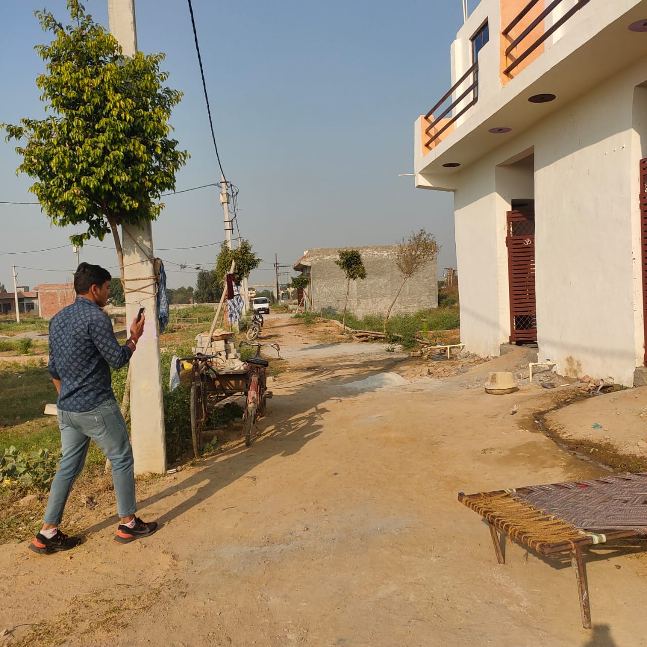 50 YARD PLOT FOR SALE IN GREATER NOIDA