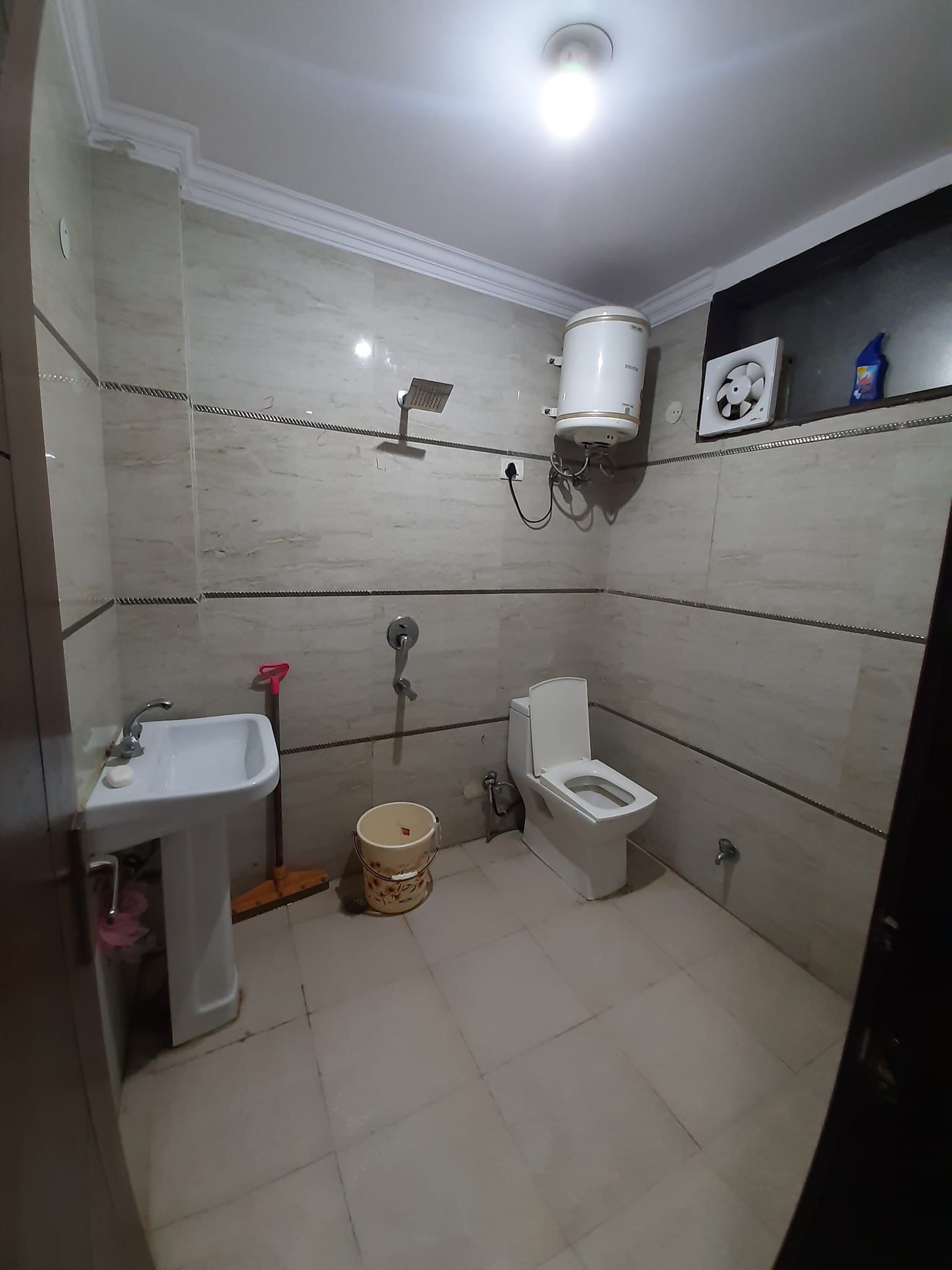 2BHK AVAILABLE FOR SALE IN CHATTARPUR