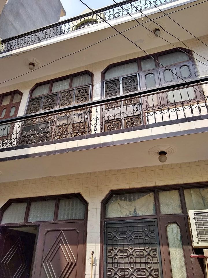 2BHK HOUSE FOR SALE IN ROHINI SECTOR 5