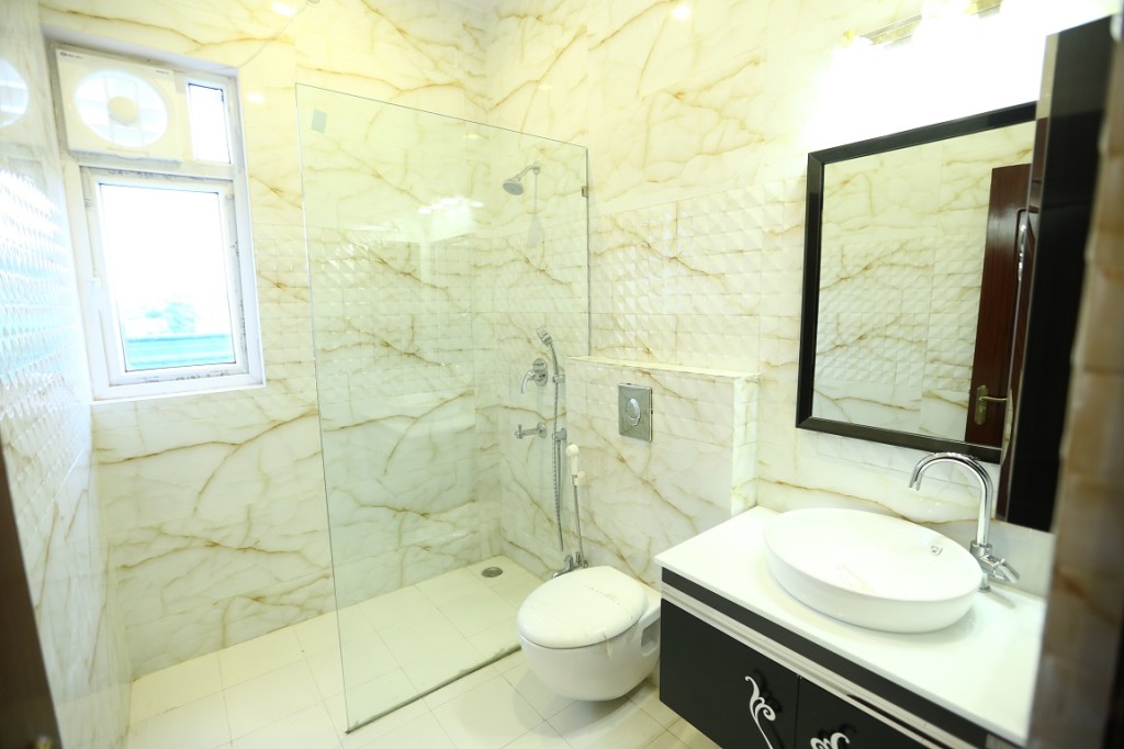 2 3 BHK Flat for sale Shalimar mannat