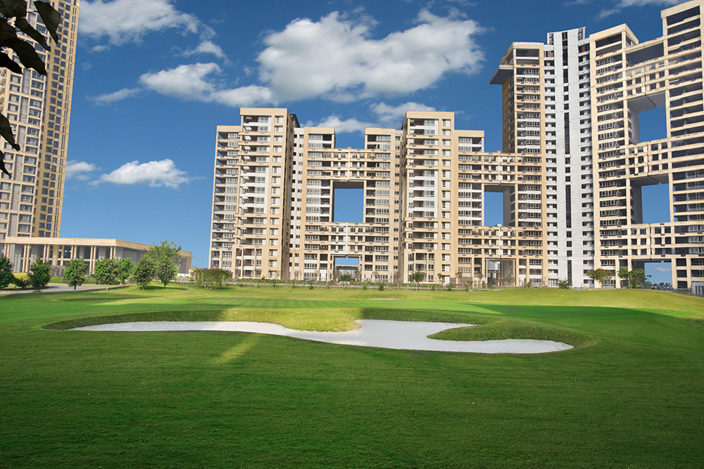 3 BHK Ready To Move Luxurious Flat For Sale in Jaypee Kalypso Court, Noida