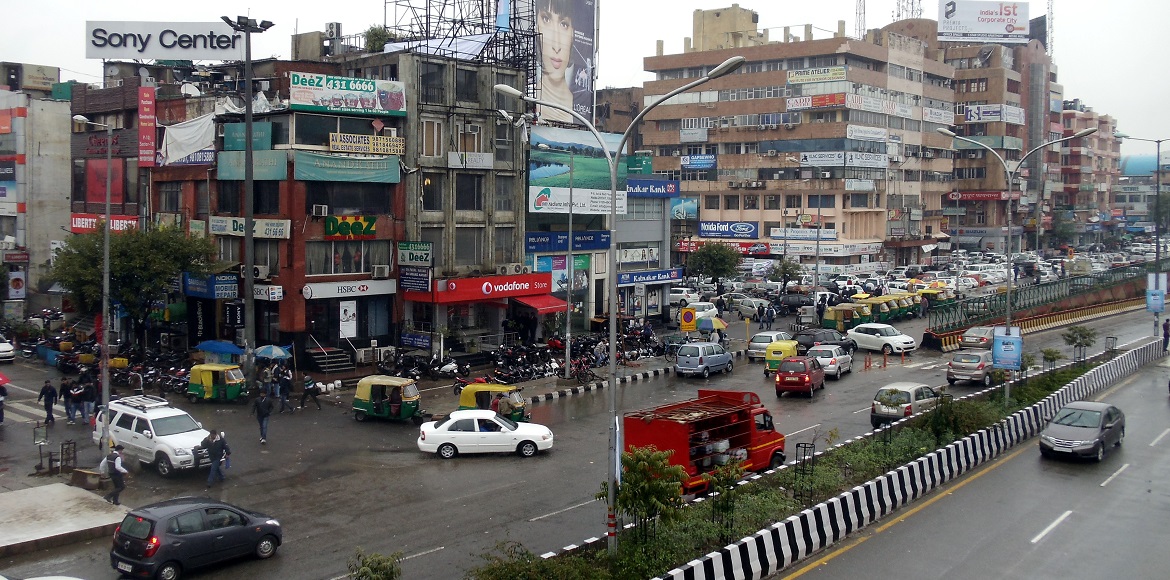 Ready to Move Office Space For Sale In in krishna apra plaza, sector 18, Noida
