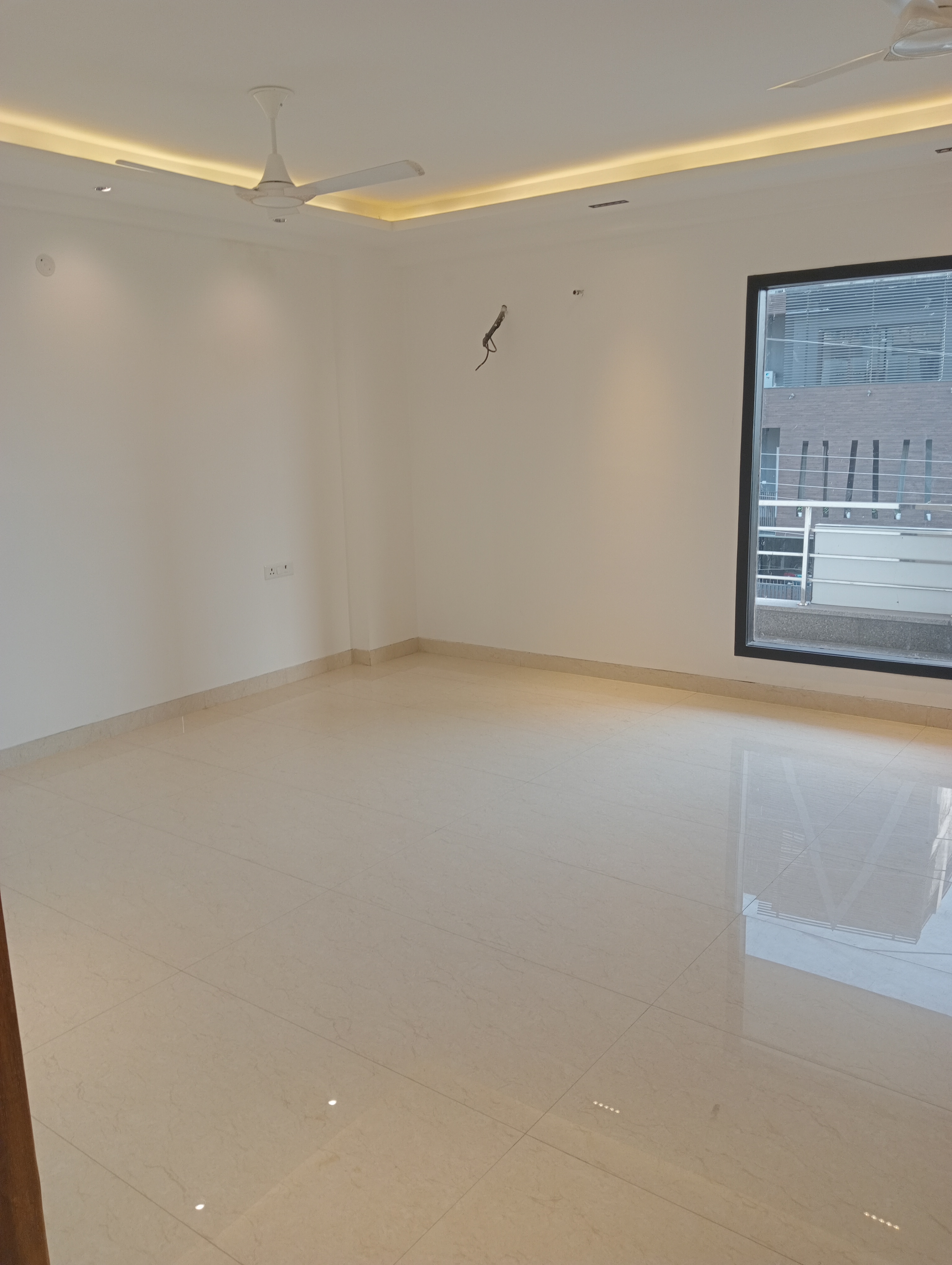 3bhk flat available in Pioneer park at golf course ex road gurgaon