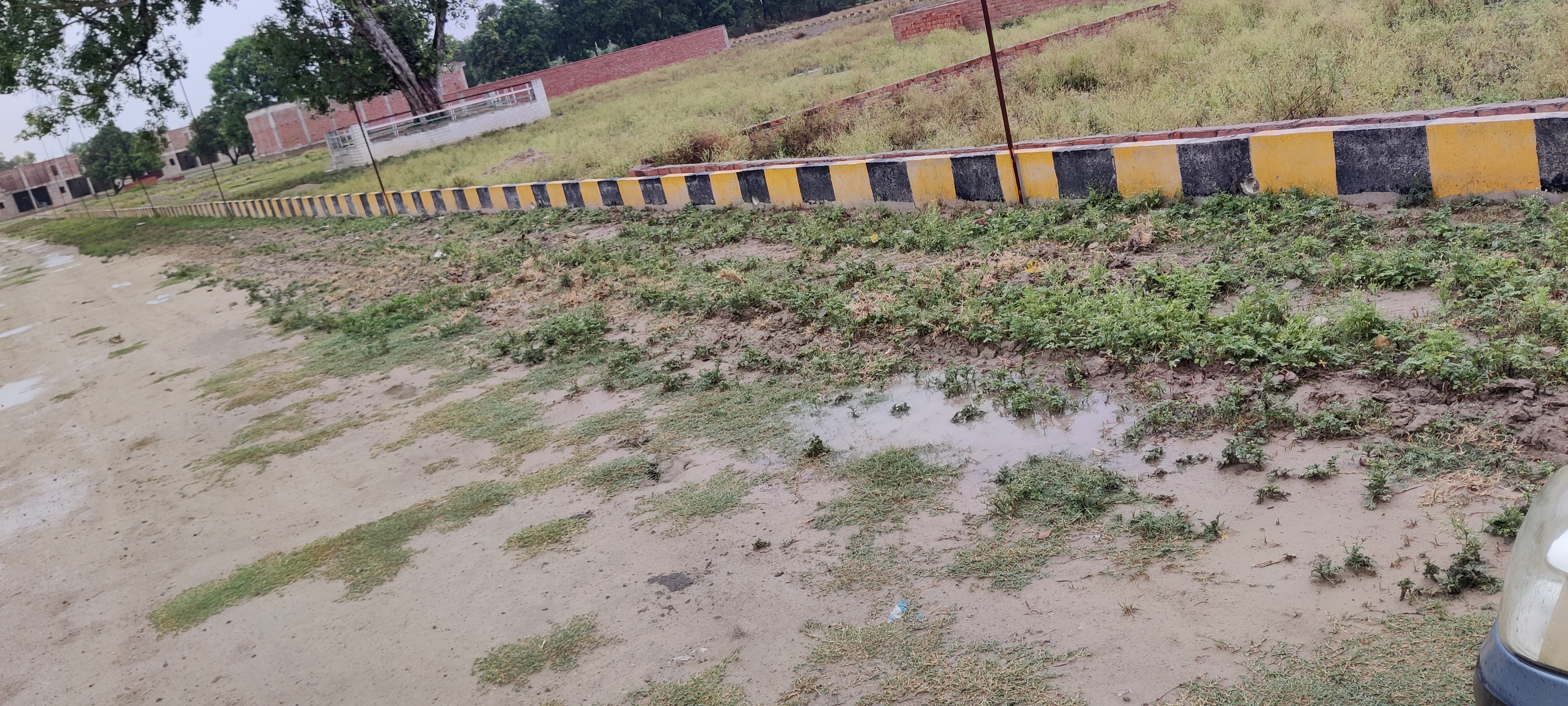 Lucknow city mai residential plot kharide, Near Mohanlalganj, Lucknow