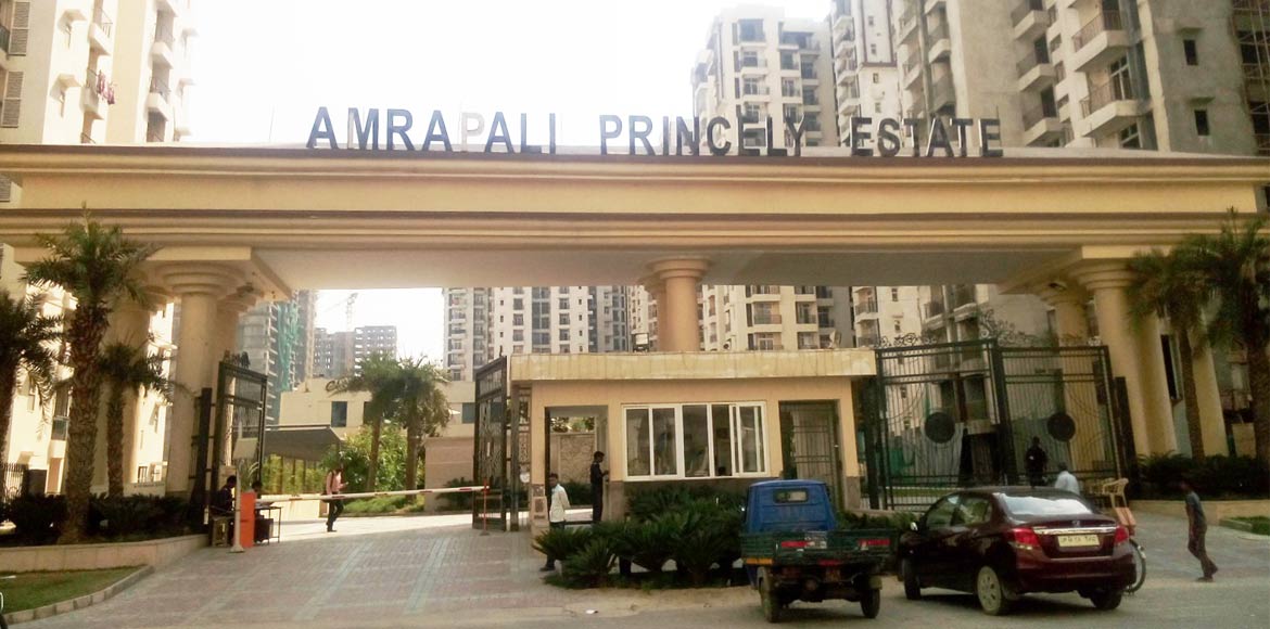 READY TO MOVE 2BHK SEMI FURNISHED FOR SALE AT NOIDA