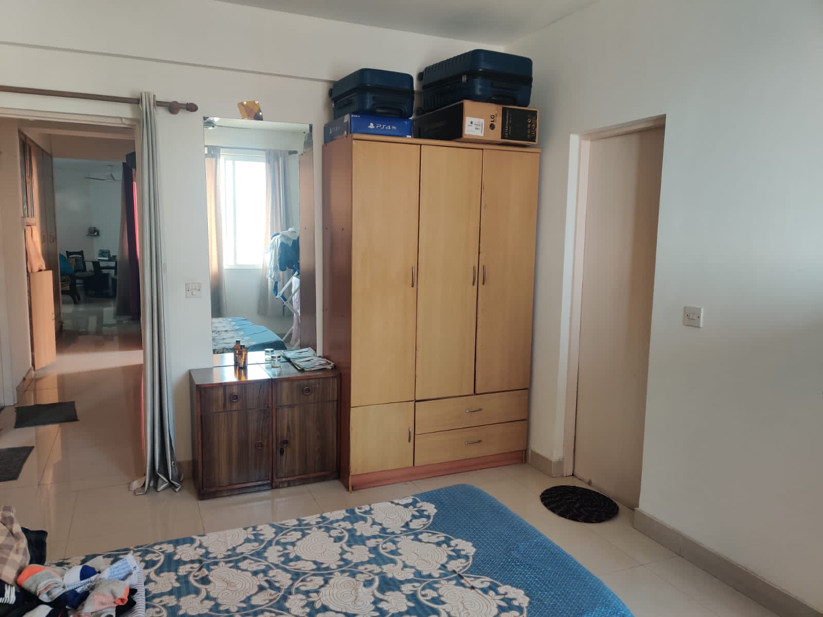 2 BHK WITH STUDY APARTMENT FOR RENT IN DLF PHASE 5, GURGAON