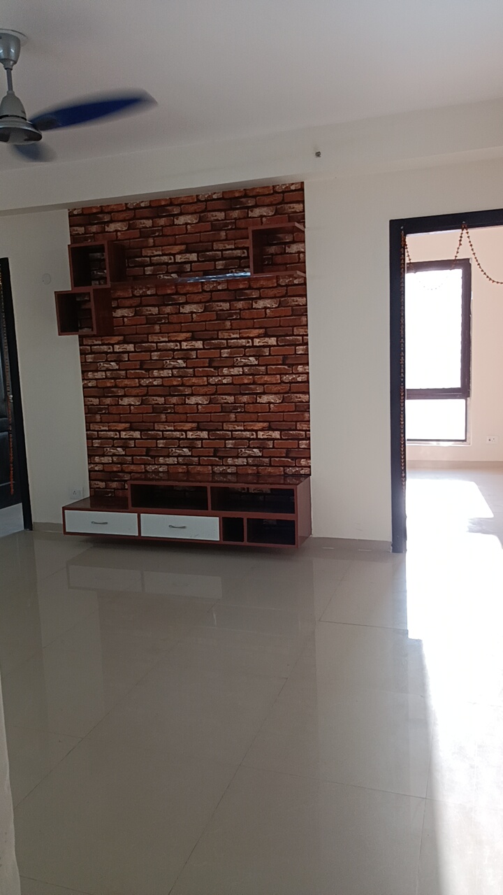 4 BHK LUXURY APARTMENT FOR SALE IN SECTOR 137, NOIDA