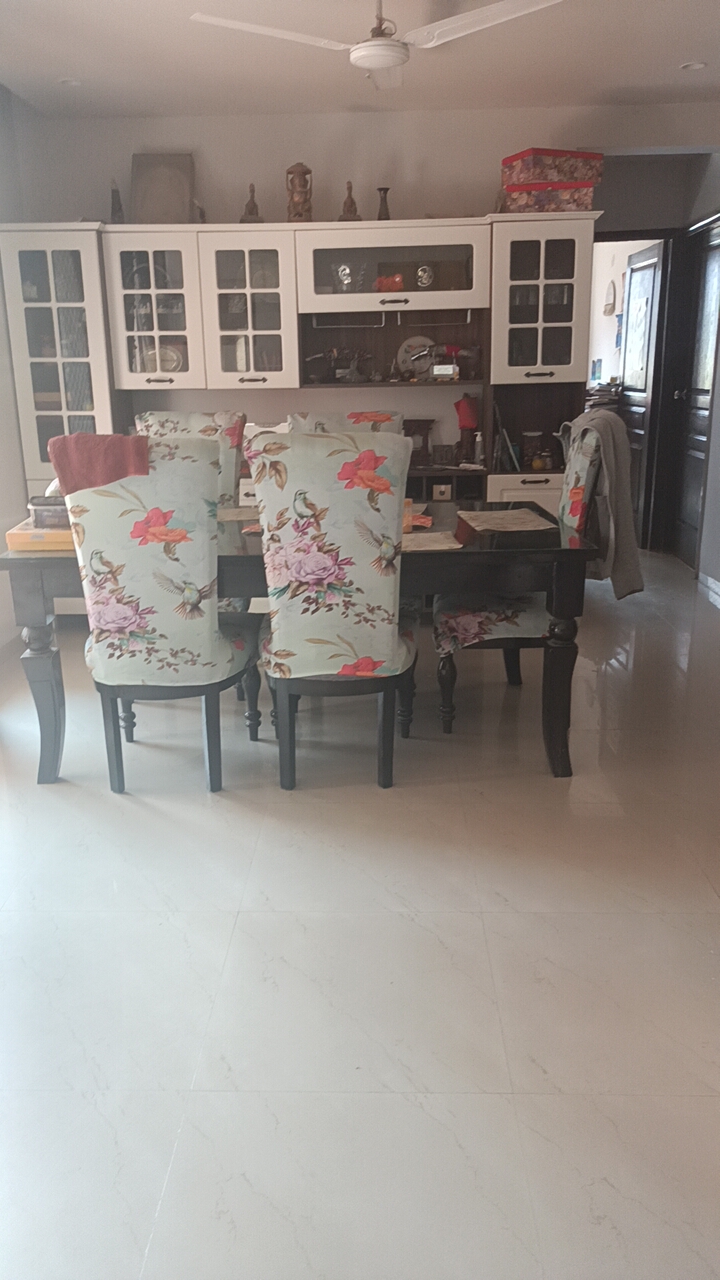 READY TO MOVE IN 5 BHK RESIDENTIAL APARTMENT FOR SALE IN SECTOR 137, NOIDA