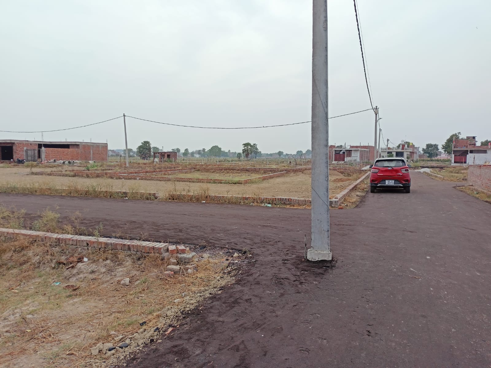 1000 sqft residential plot bijnor Lucknow road near crpf camp price 999 sqft