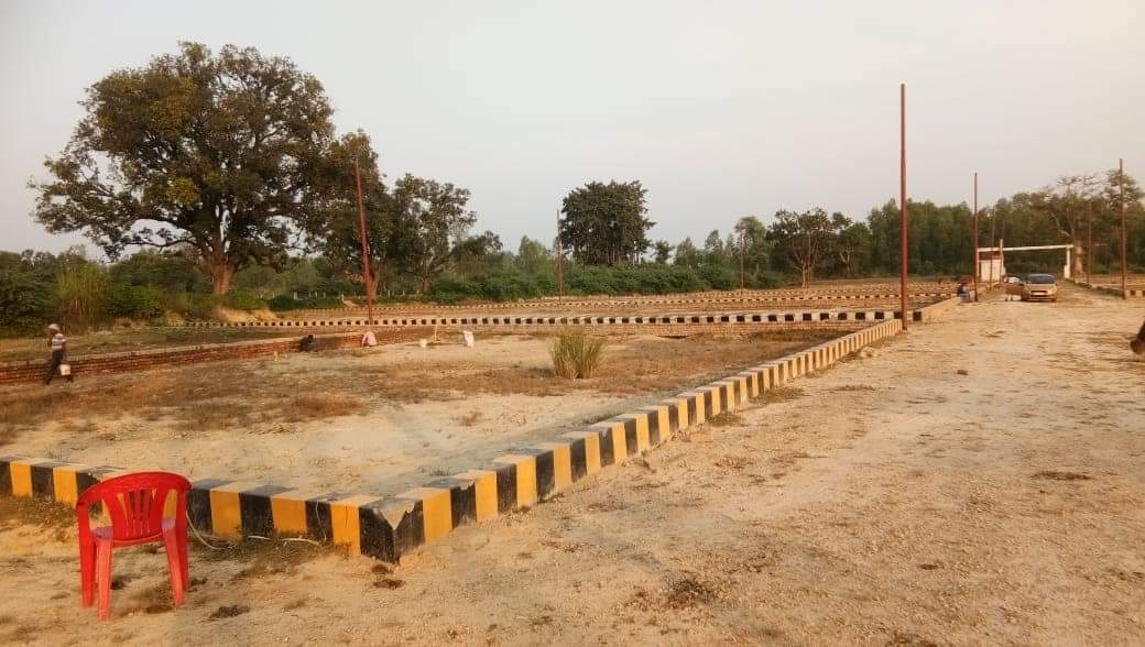 1000 sqft near shivghar resort raibareli road price 549 per sqft