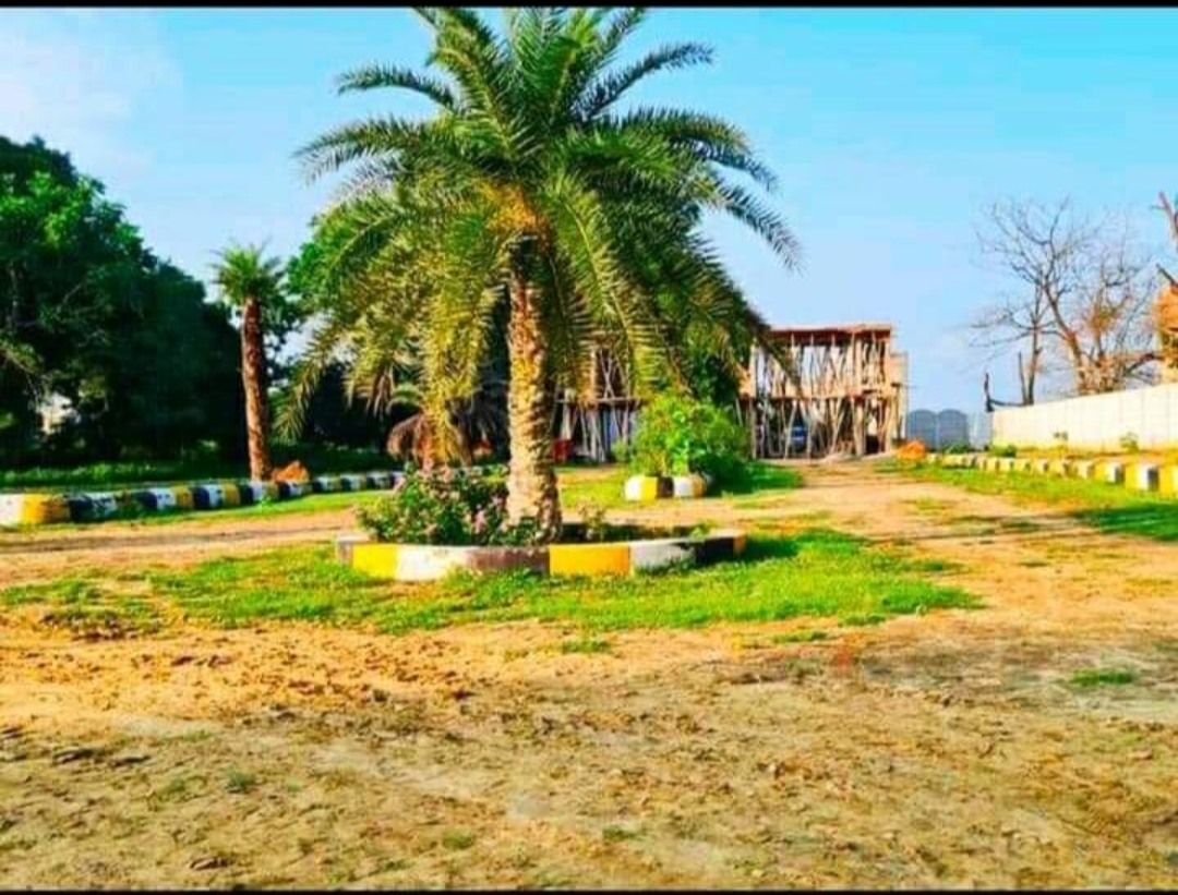Plot For Sale at Gomti Nagar Extension Only 1999 rs per Sq Ft