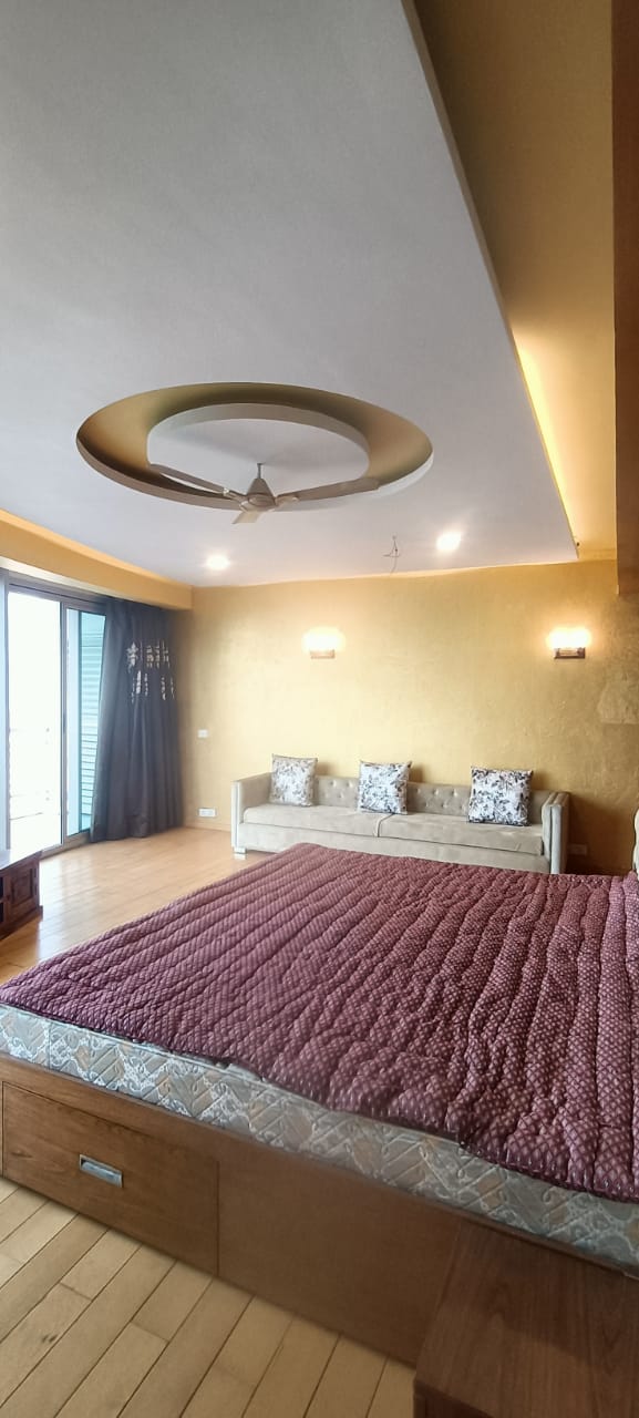 3 BHK Ready to move in flat in Jaypee Greens, Greater Noida