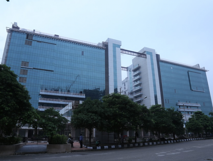 Office Space For Sale in Assotech Business Cresterra Sec 135 Noida