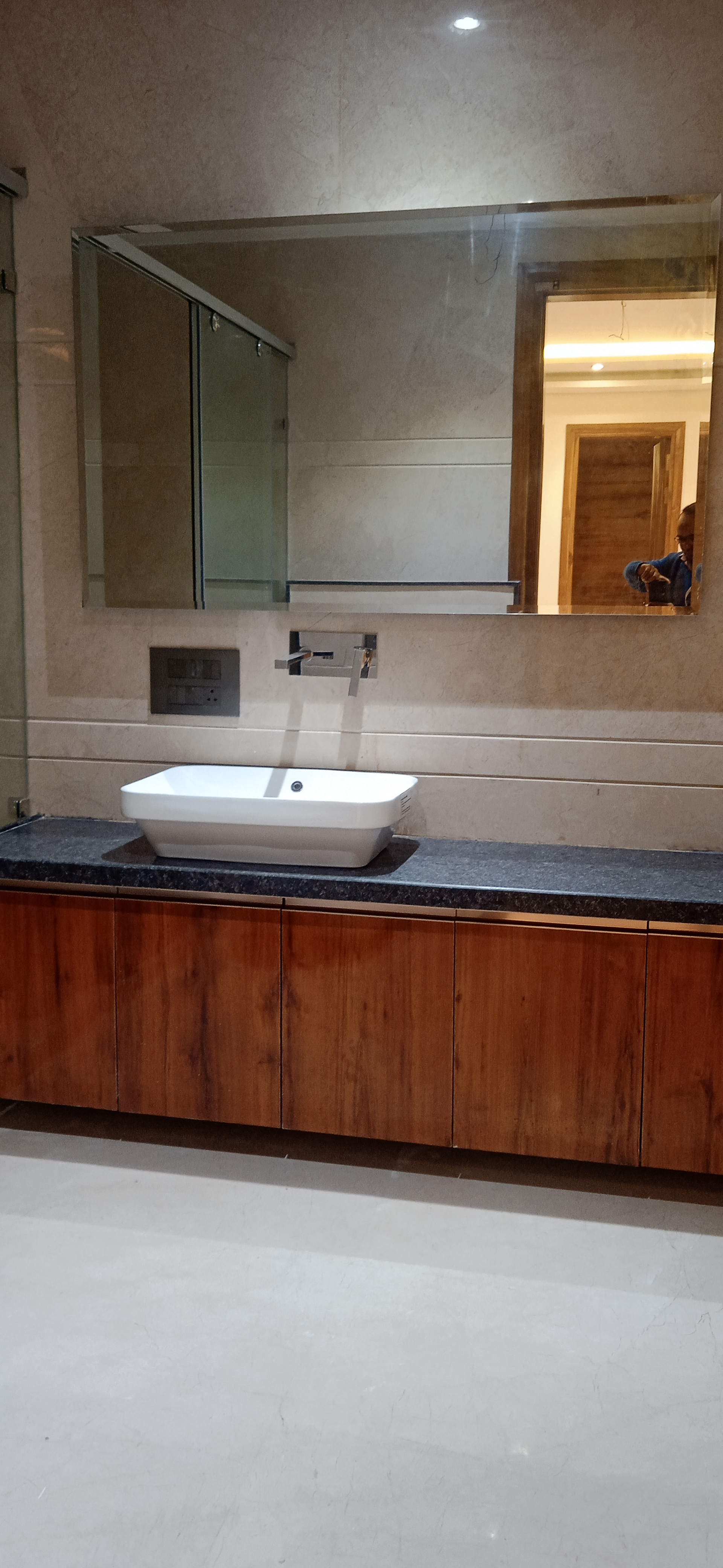 2 BHK Builder floor Apartment for rent in Paschim Vihar, New Delhi