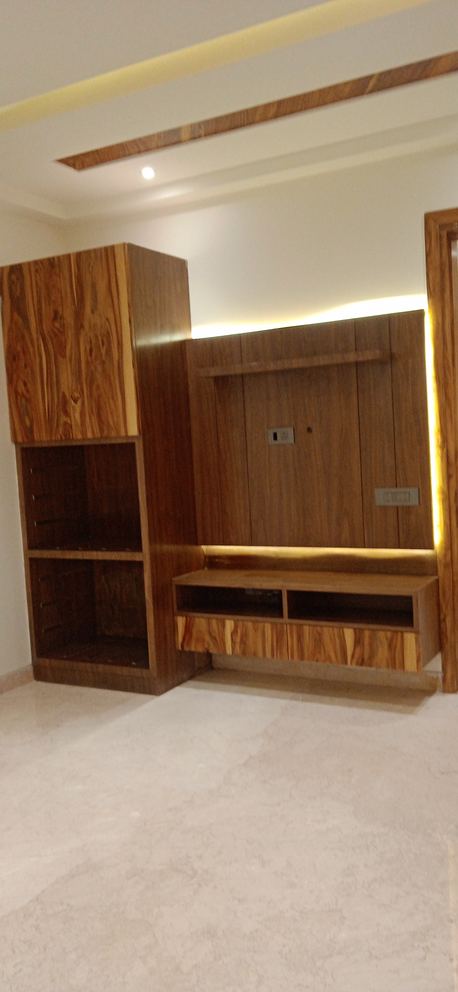 2 BHK Builder floor Apartment for rent in Paschim Vihar, New Delhi