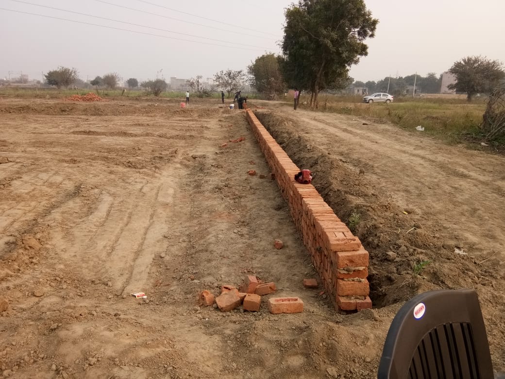 Free Holds Plots hi plots For Sale Near Ek murti, Noida Extension