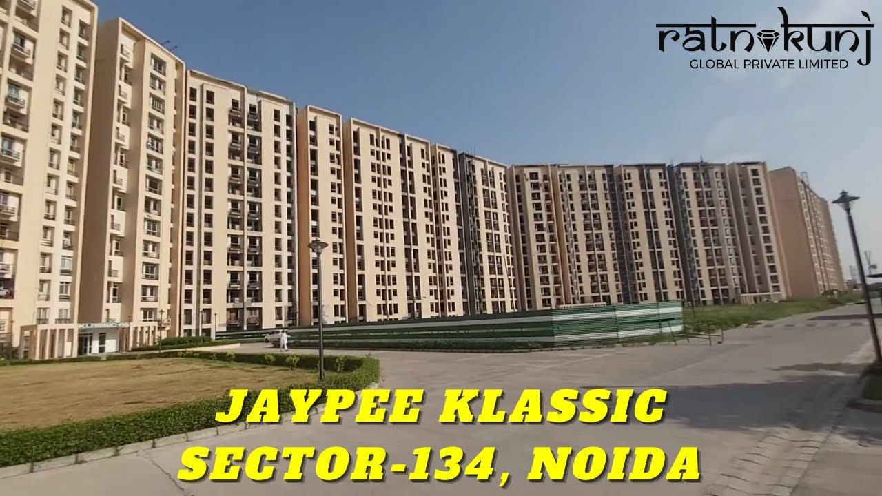 READY TO MOVE 3BHK FLAT FOR SALE AT NOIDA EXPRESSWAY