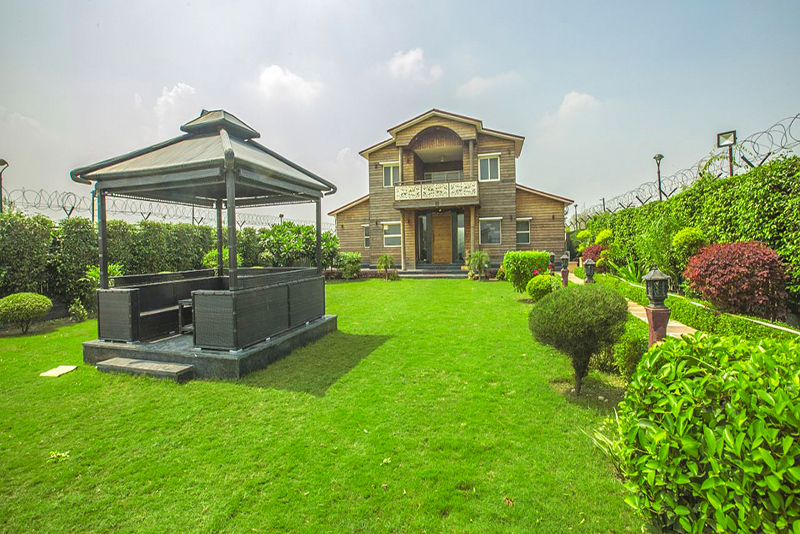 FARMLAND IN GATED TOWNSHIP - YAMUNA EXPRESSWAY
