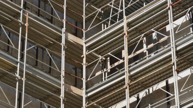Gurgaon developers advocate for restoring the stilt plus four floors policy