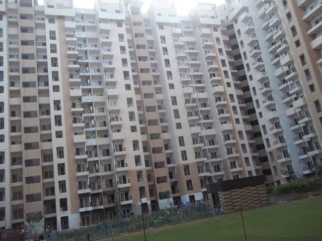 Ajnara Daffodil.2bhk