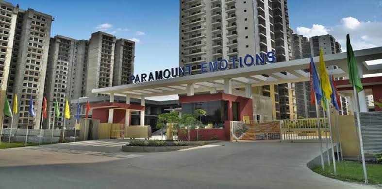 Paramount emotiona, 2bhk