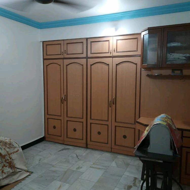 2bhk 1000 carpet Area resale