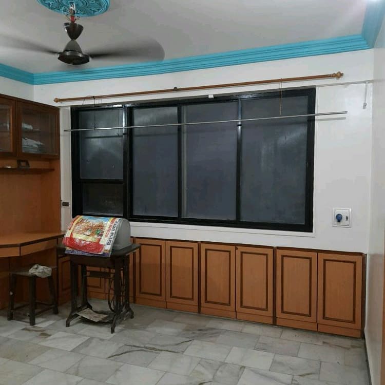 2bhk 1000 carpet Area resale