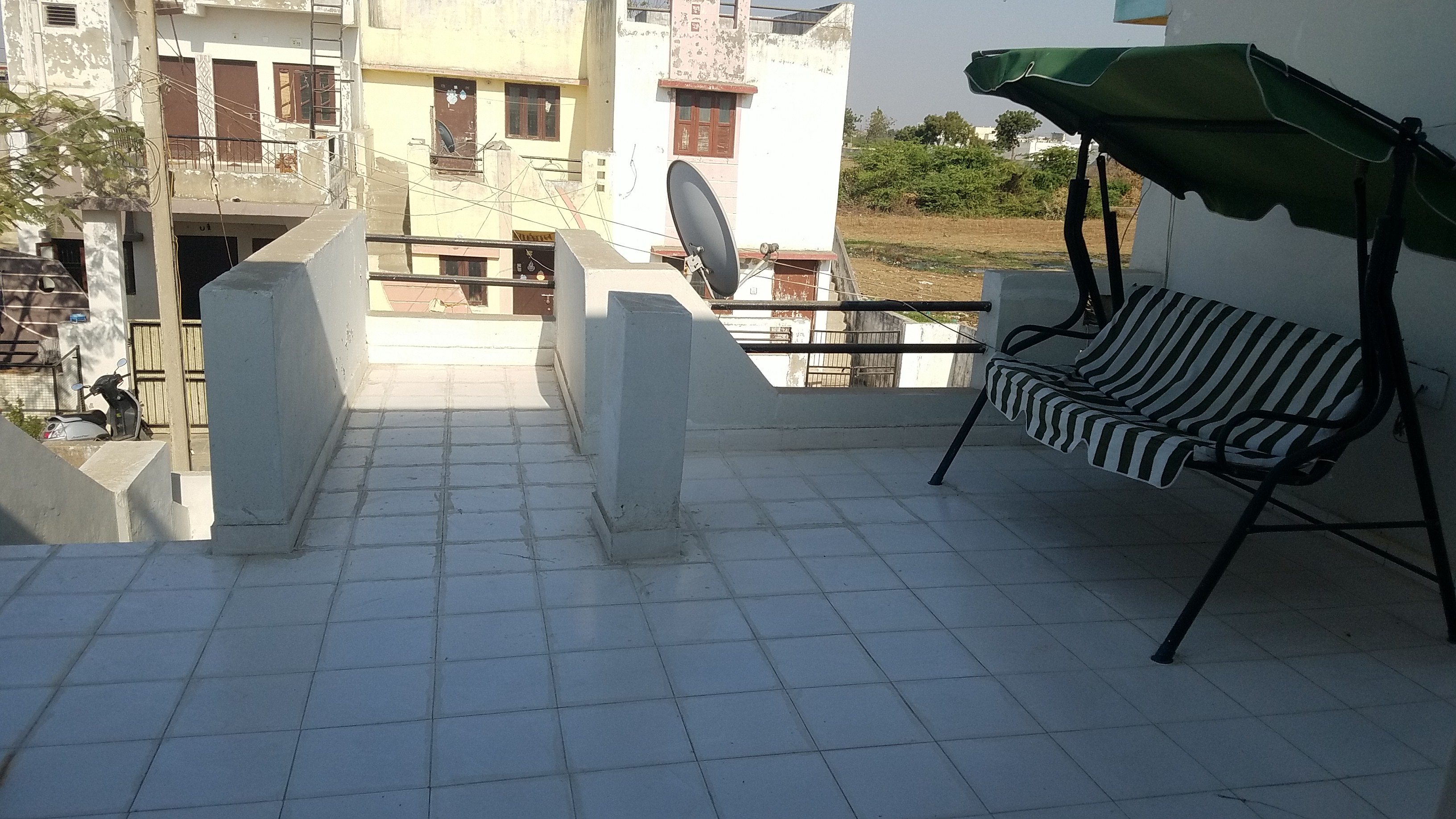 Duplex makan at Anjar
