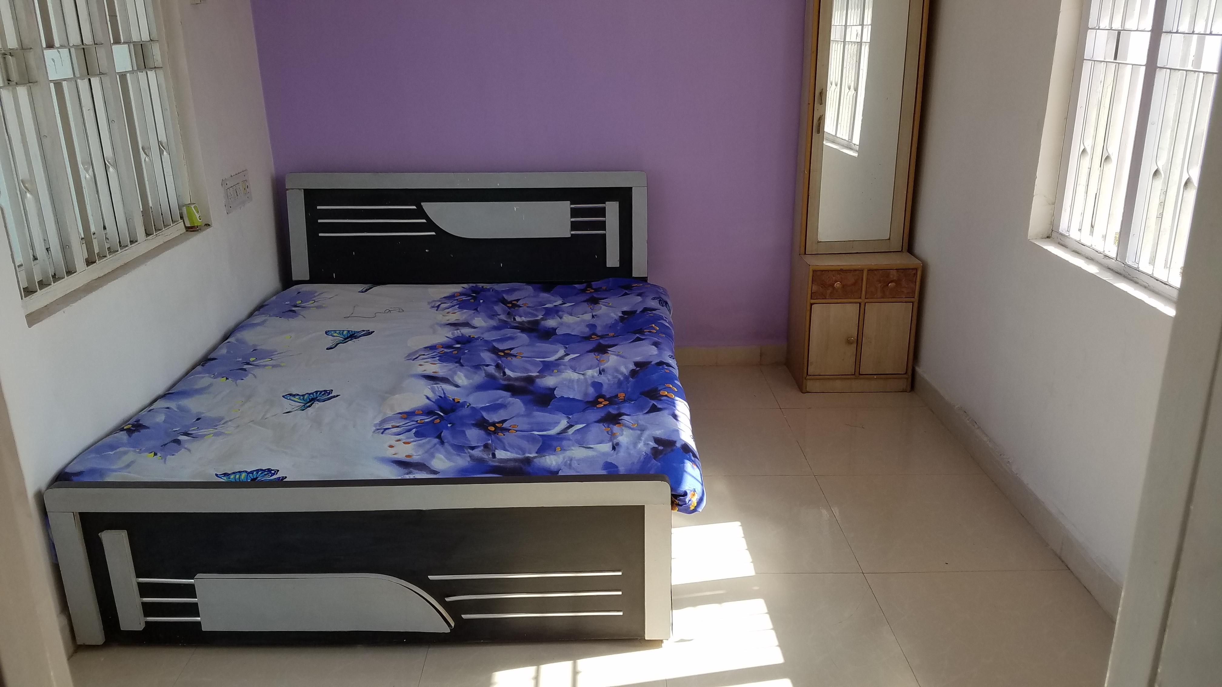 Duplex makan at Anjar
