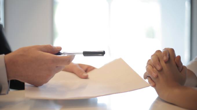 Noida Authority fast tracks flat registries