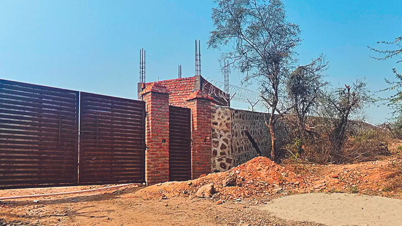 Failure to Demolish Illegal Constructions on Protected Aravali Lands Despite NGT Orders