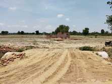 Residential plot near Mathura  @ 3000 rs per guz
