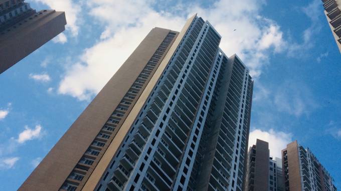 Supreme Court Builder to obtain completion certificate despite offering possession
