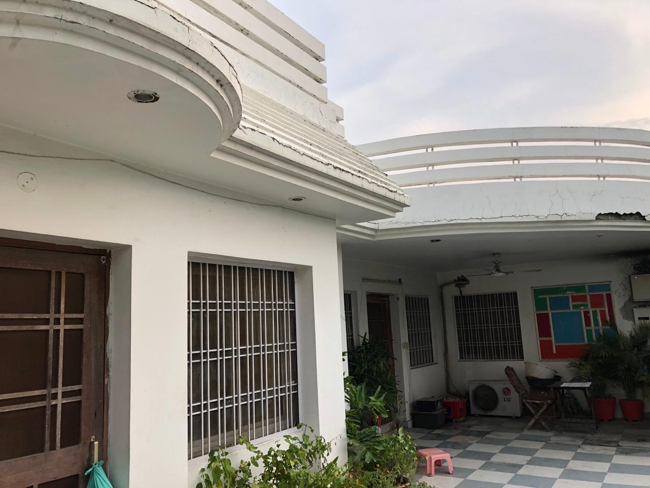 Villa/Bungalow - 5 BHK