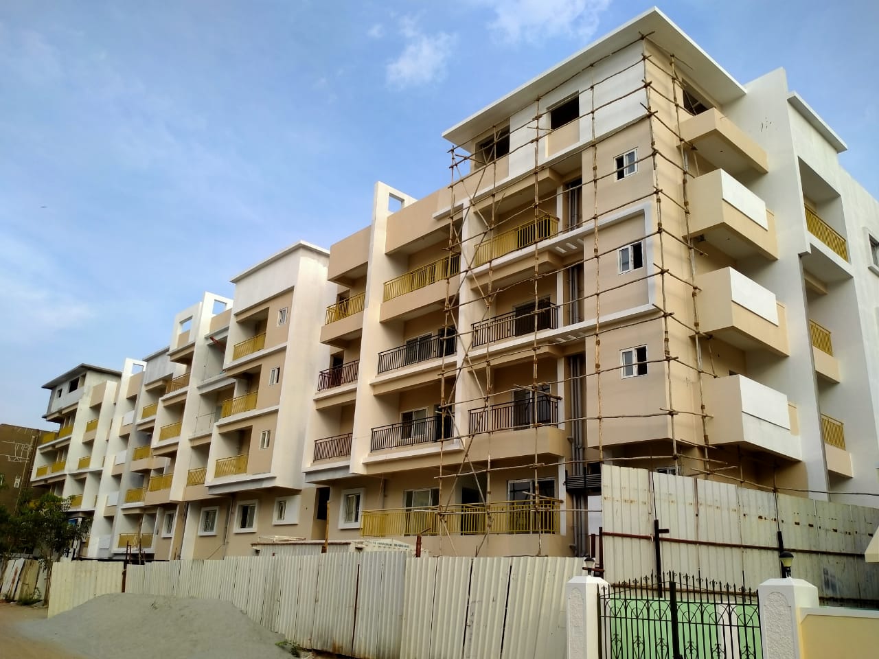 SBB Sapphire - Apartments in Whitefield - Houseey