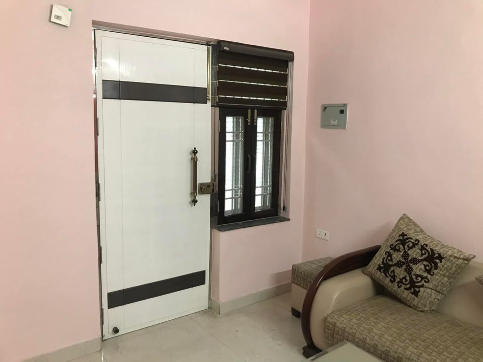 GROUND FLOOR FOR SALE IN ROHINI SECTOR 8