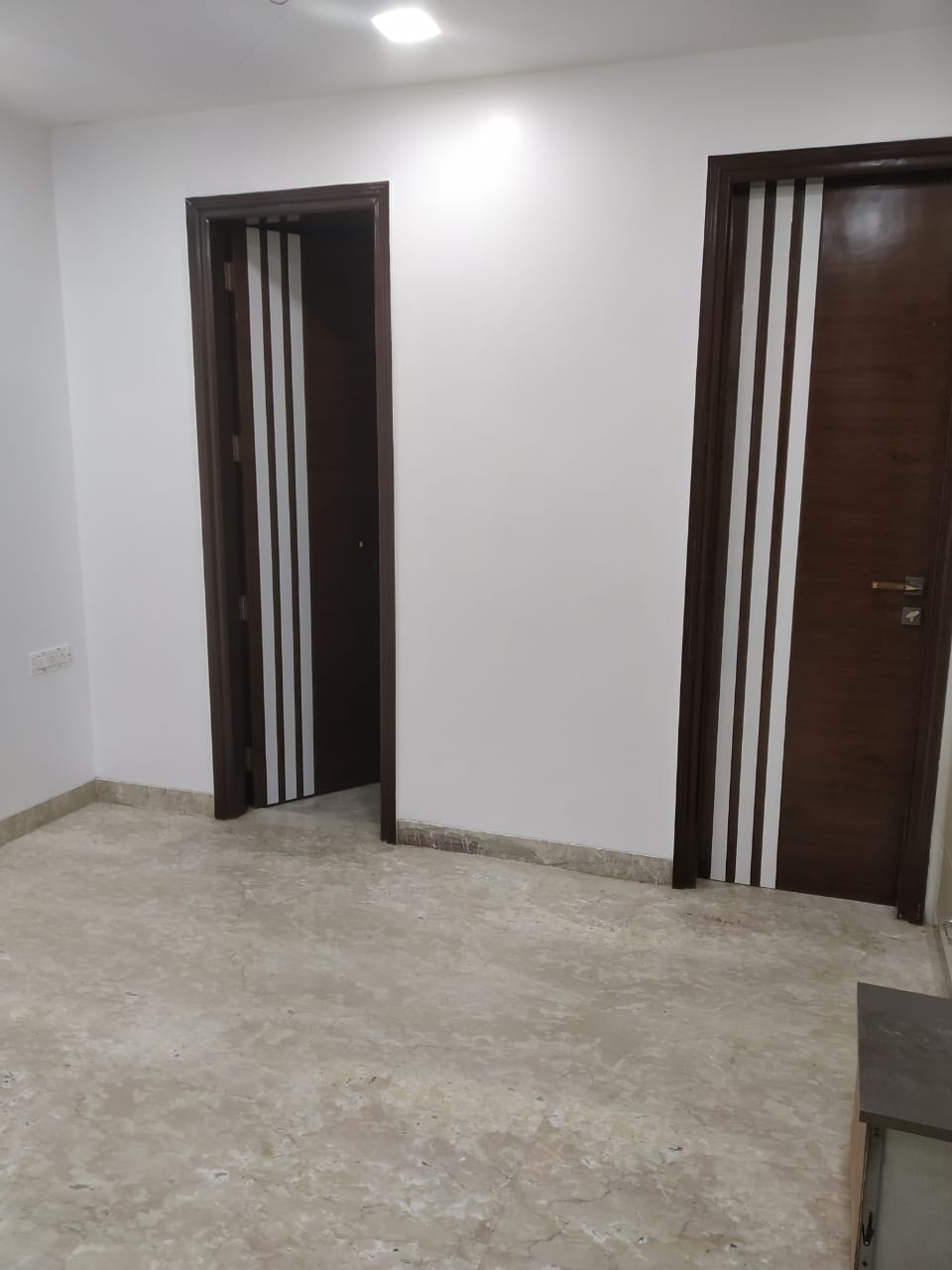 3BHK FREE HOLD PROPERTY IN ROHINI