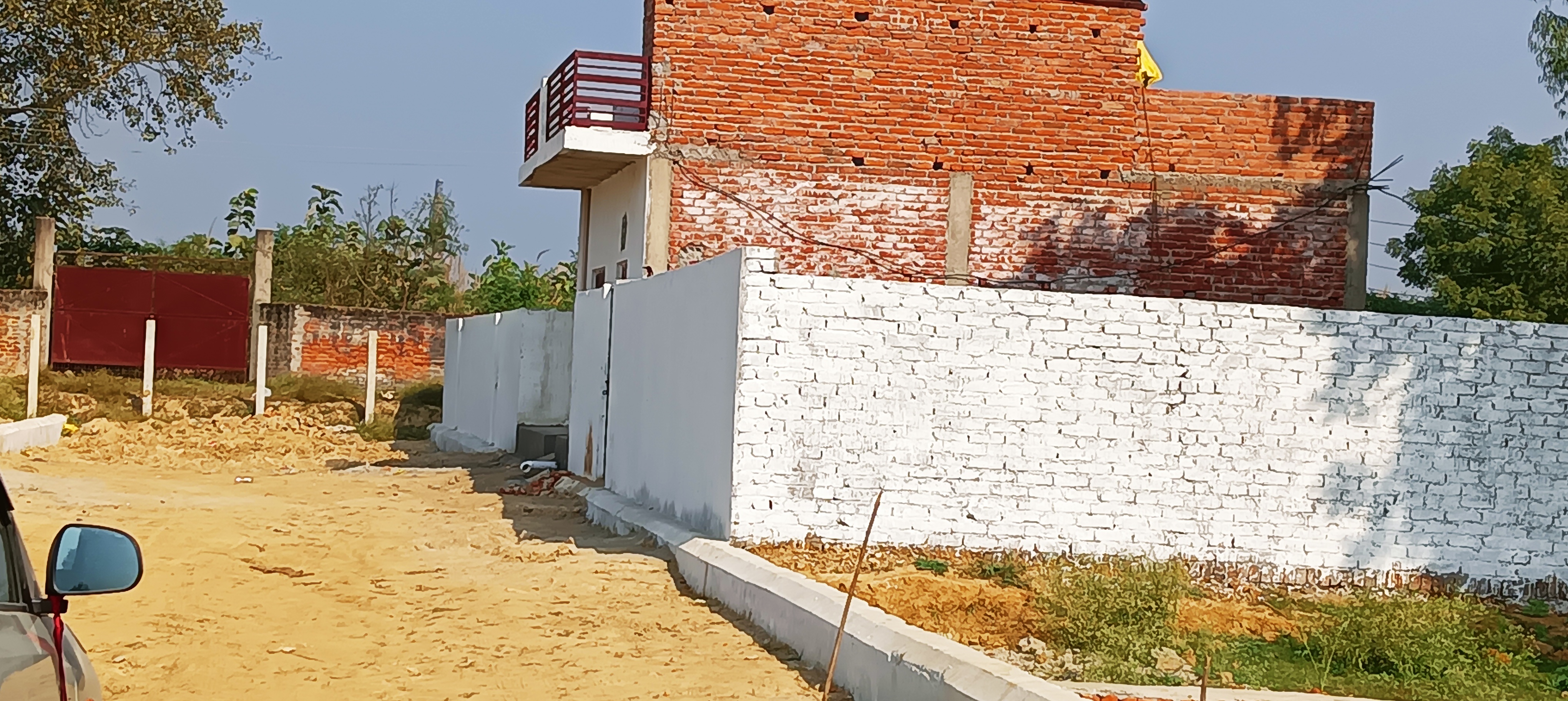 Free hold plot for sale at Kanpur road, near banthara market, Lucknow 