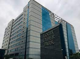Ready to move Office space for sale in Logix cyber park, sector-62 , Noida