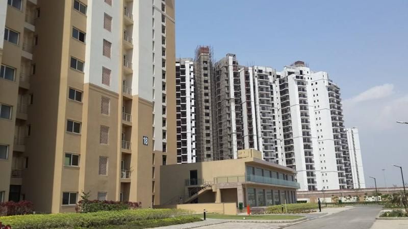 3 BHK Ready To Move Duplex flat for sale in Paras Tiera Sector 137 Noida 