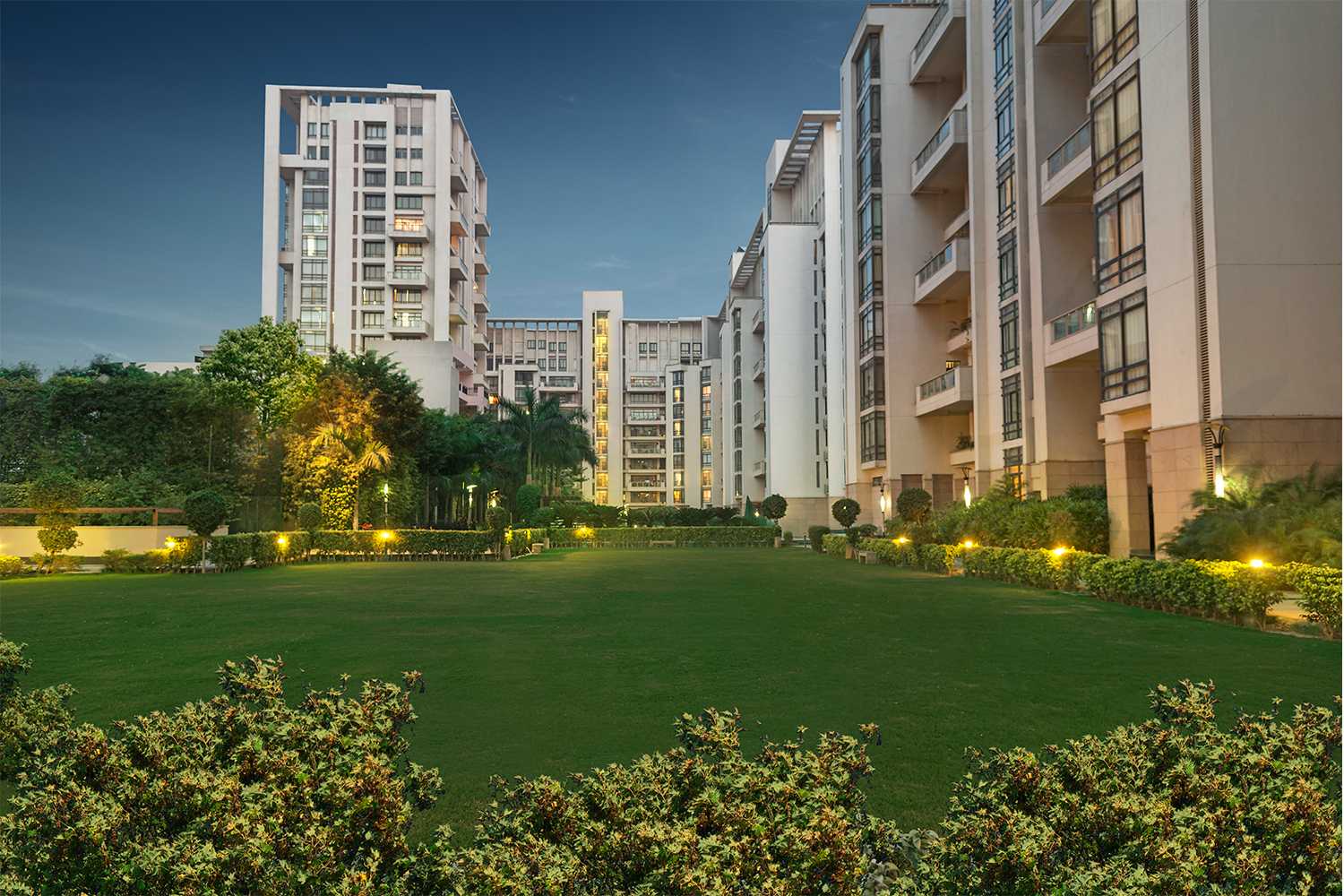 3 BHK FLAT AREA 1850 SQ FT FOR SALE IN SS CENDANA GURGAON 