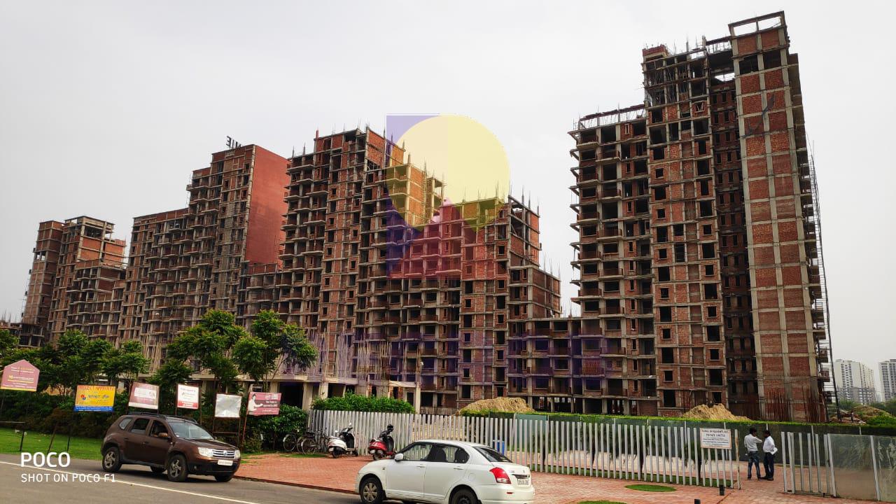 3bhk flat for sale in gomti nager extention Lucknow
